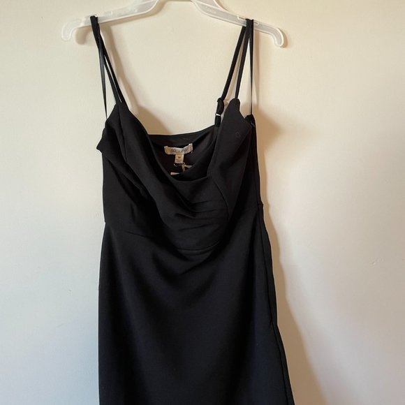 Little Black Dress - Picture 3 of 4